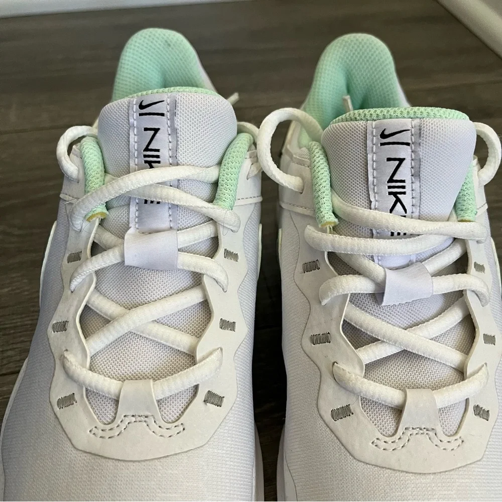 Nike Trainers - Picture 2 of 8